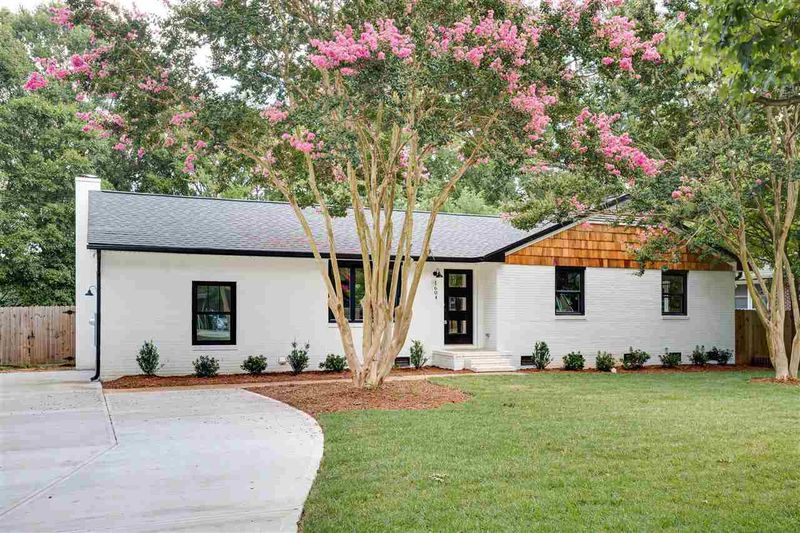 1604 Bennett St, Raleigh, NC 27604