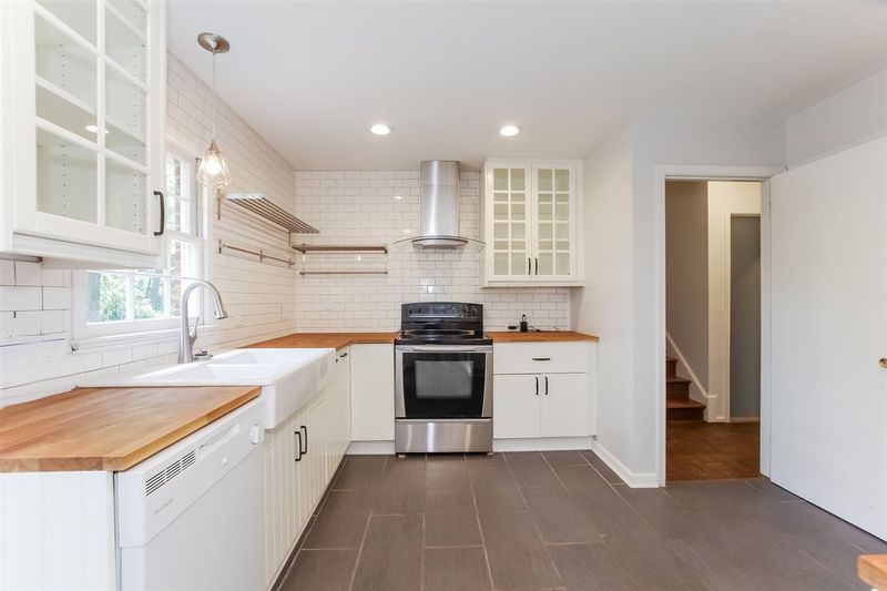 1604 Brooklyn Rd, Apex, NC 27502