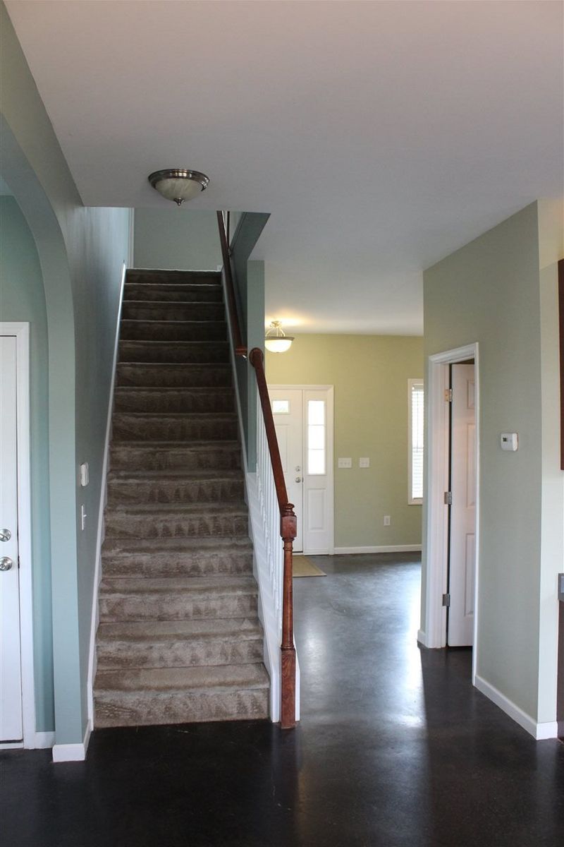 1604 Copper Cir, Mebane, NC 27302