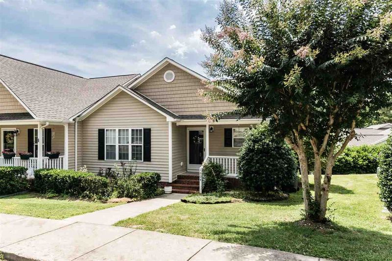 1604 W Cotton Gin Dr, Clayton, NC 27527