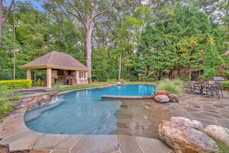 1604 Kirkby Ln, Raleigh, NC 27614