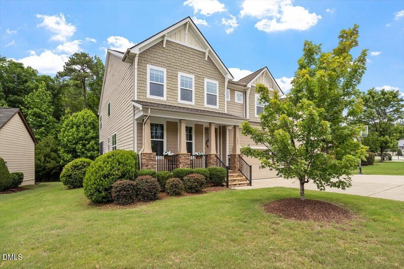1604 Salem Village Dr, Apex, NC 27502
