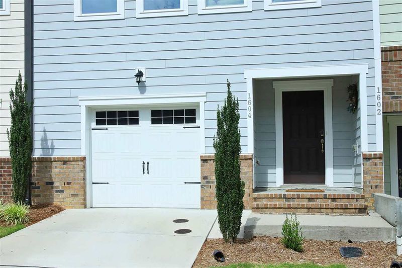 1604 Topaz Ln, Apex, NC 27502