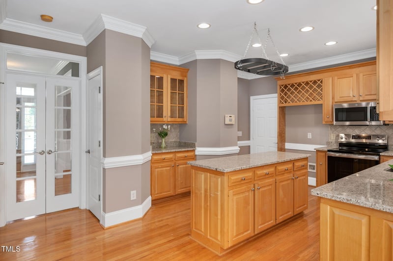1605 Baneberry Ct, Willow Springs, NC 27592