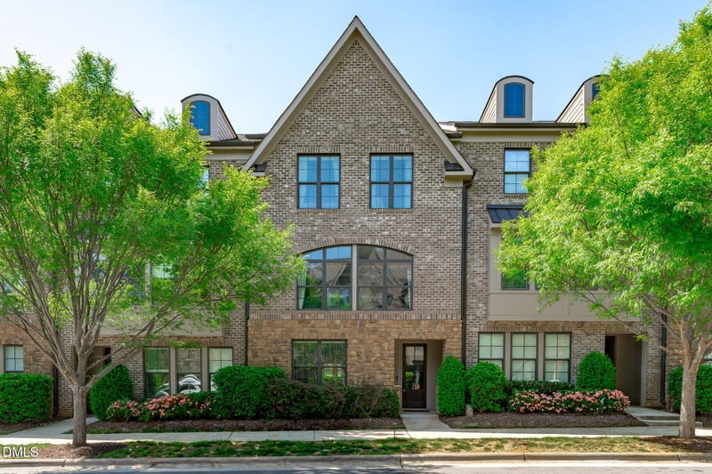 1605 Bowery Dr, Raleigh, NC 27607
