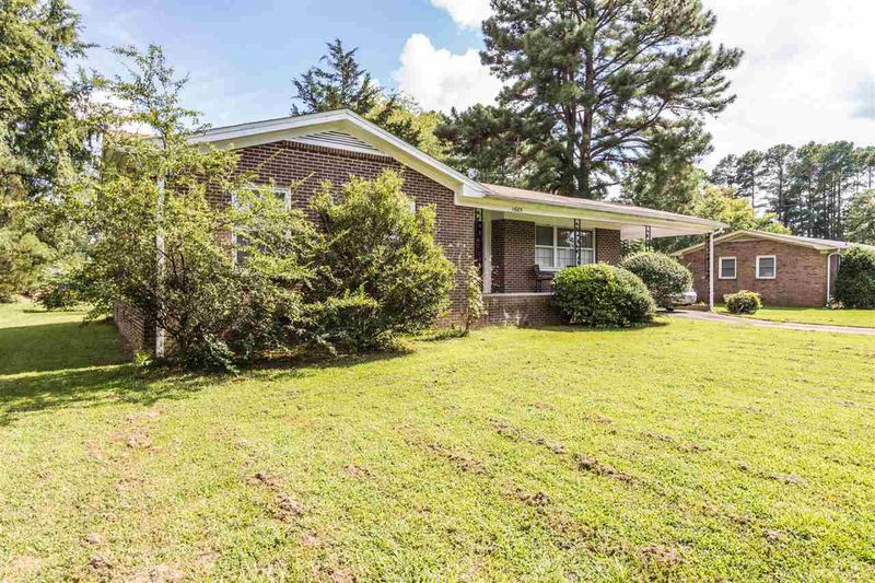 1605 Cameron Dr, Wake Forest, NC 27587
