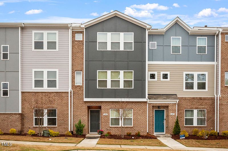 1605 Clayfire Dr, Cary, NC 27519