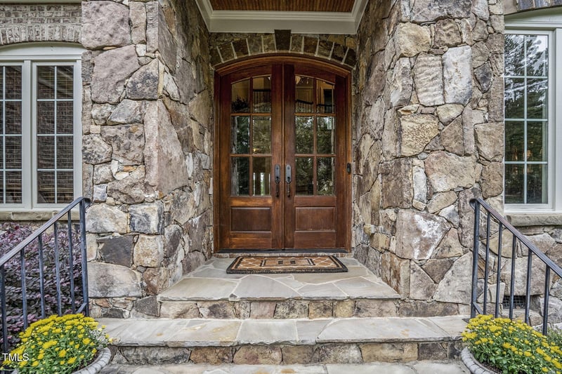 1605 Hunting Ridge Rd, Raleigh, NC 27615