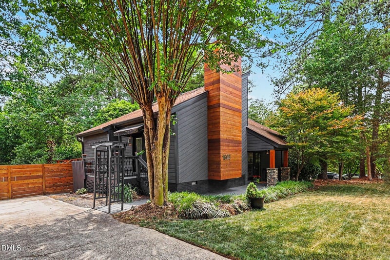 1605 Lakepark Dr, Raleigh, NC 27612