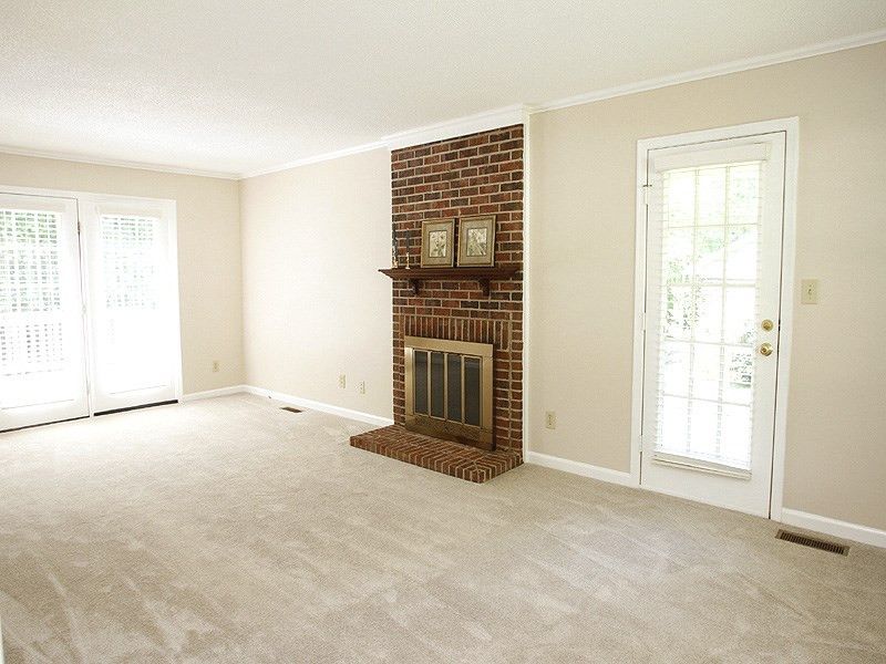 1605 Laughridge Dr, Cary, NC 27511