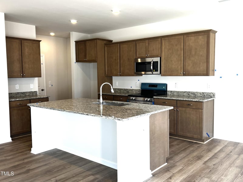 1605 Old Barn Rd #1, Fayetteville, NC 28312