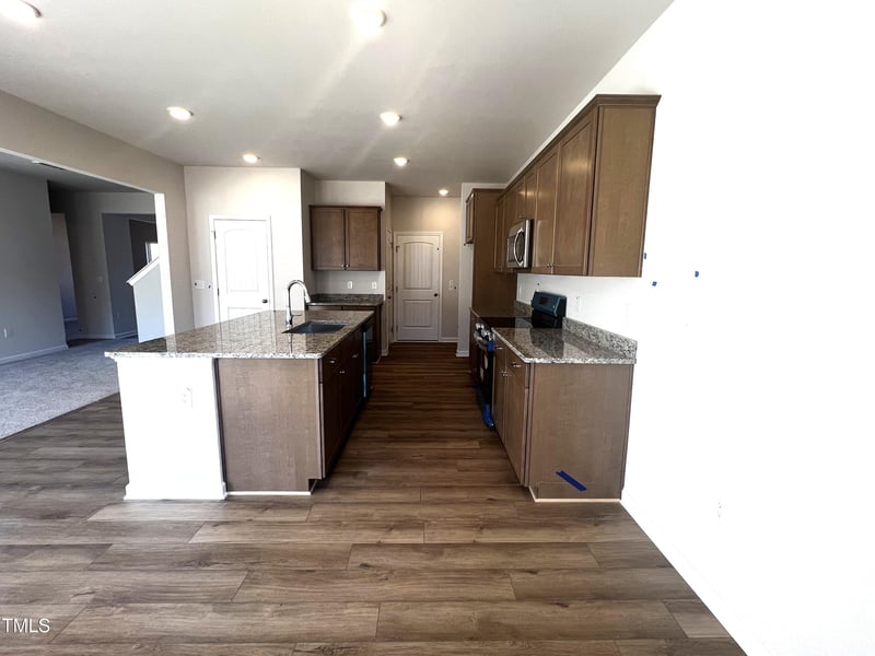 1605 Old Barn Rd #1, Fayetteville, NC 28312