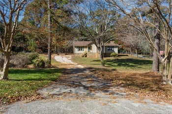 1605 Owls Nest Rd, Sanford, NC 27330