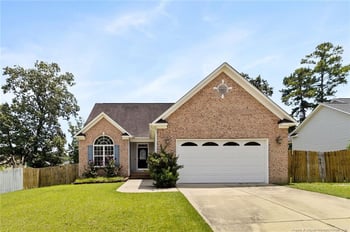 1605 Stanford Ct, Fayetteville, NC 28314