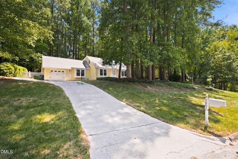 1605 Sycamore Dr, Garner, NC 27529