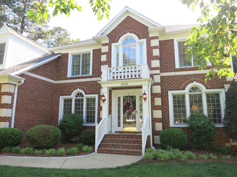 1605 Whittington Dr, Raleigh, NC 27614