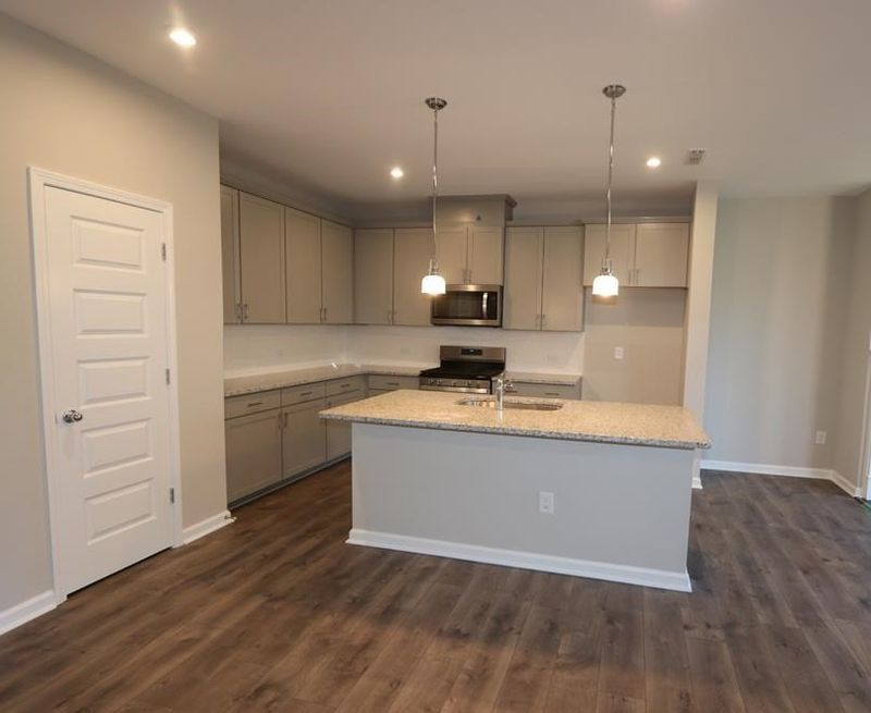1606 Brussels Dr, Apex, NC 27502
