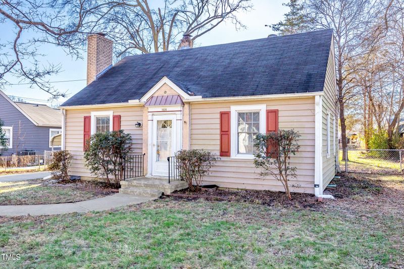 1606 Granville St, Burlington, NC 27215