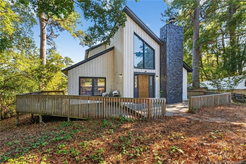 1606 Irwin Cir, Fayetteville, NC 28303
