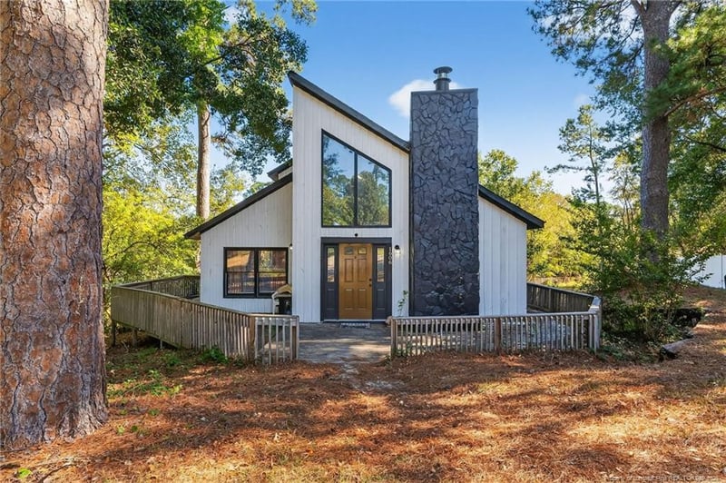 1606 Irwin Cir, Fayetteville, NC 28303