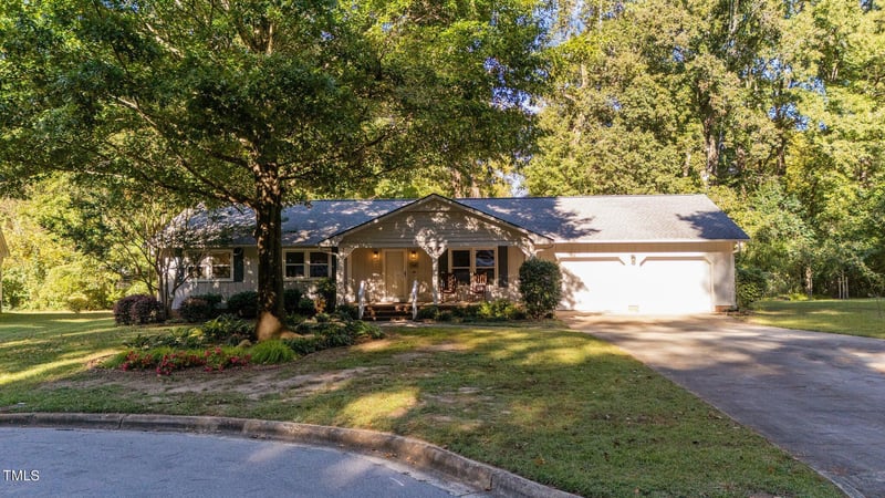 1606 Sycamore Dr, Garner, NC 27529