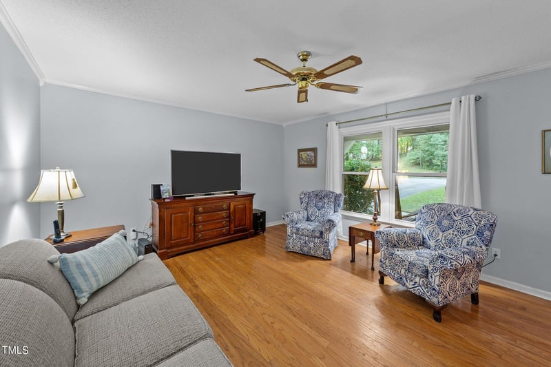 1606 Sycamore Dr, Garner, NC 27529