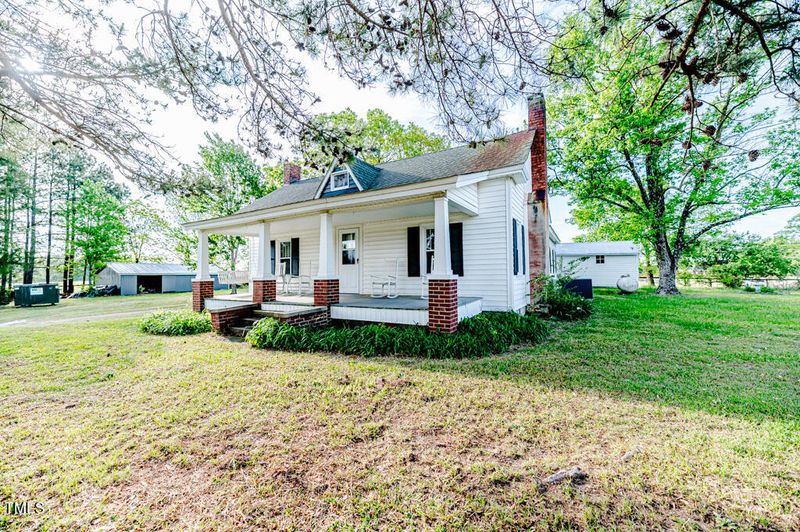 1606 Thomas Kelly Rd, Sanford, NC 27330
