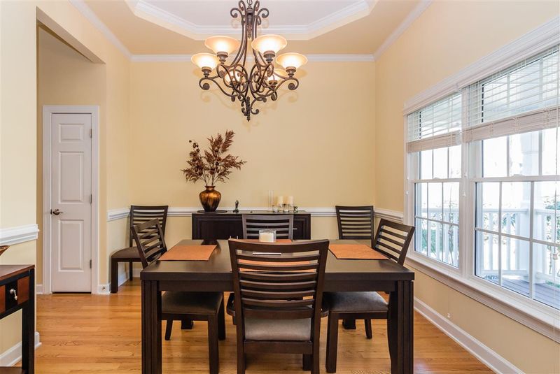 1607 W Bromfield Dr, Hillsborough, NC 27278