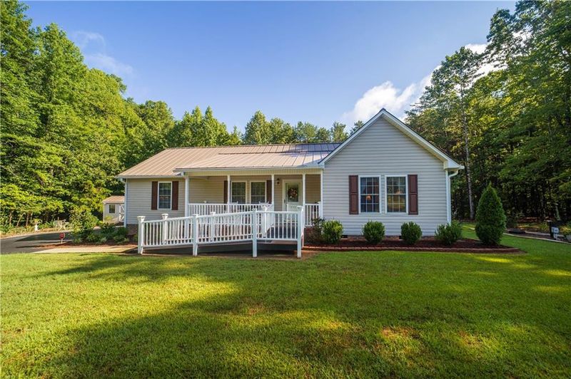 1607 Cedar Pointe Dr, Mebane, NC 27302