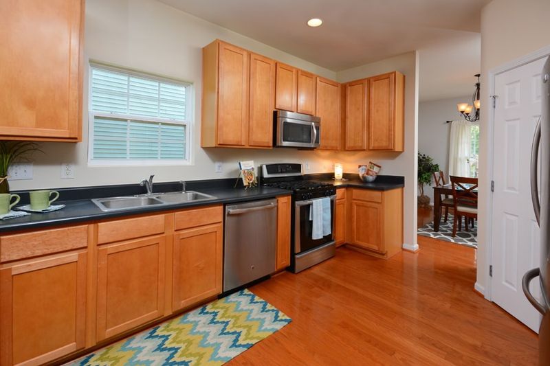 1607 Cultivar Ln, Durham, NC 27713
