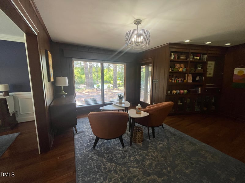 1607 Lakeshore Dr, Dunn, NC 28334