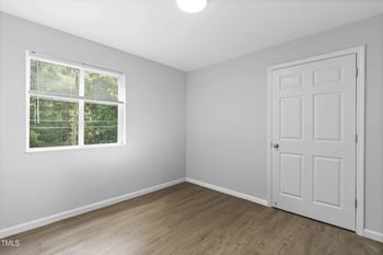 1607 Old Oxford Rd, Chapel Hill, NC 27514
