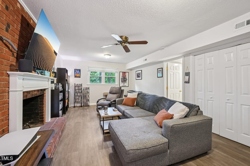 1607 Sycamore Dr, Garner, NC 27529