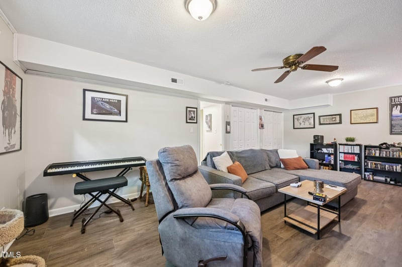1607 Sycamore Dr, Garner, NC 27529