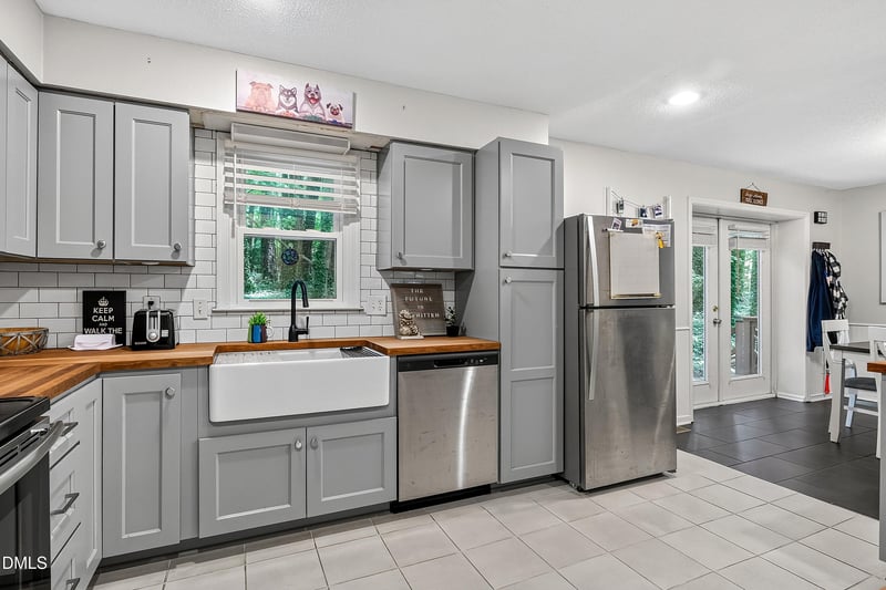 1607 Sycamore Dr, Garner, NC 27529