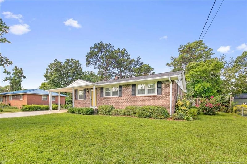 1608 Bingham Dr, Fayetteville, NC 28304