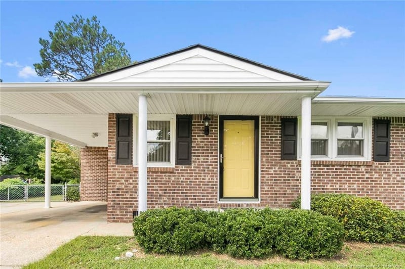 1608 Bingham Dr, Fayetteville, NC 28304