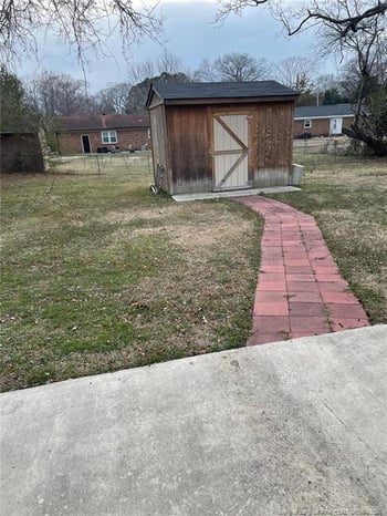 1608 Grandview Dr, Fayetteville, NC 28314