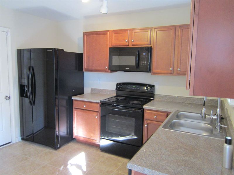 1608 Great Bend Dr, Durham, NC 27704
