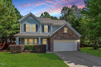 1608 Hayesville Dr, Fuquay Varina, NC 27526