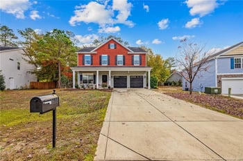 1608 Laguardia Dr, Hope Mills, NC 28348
