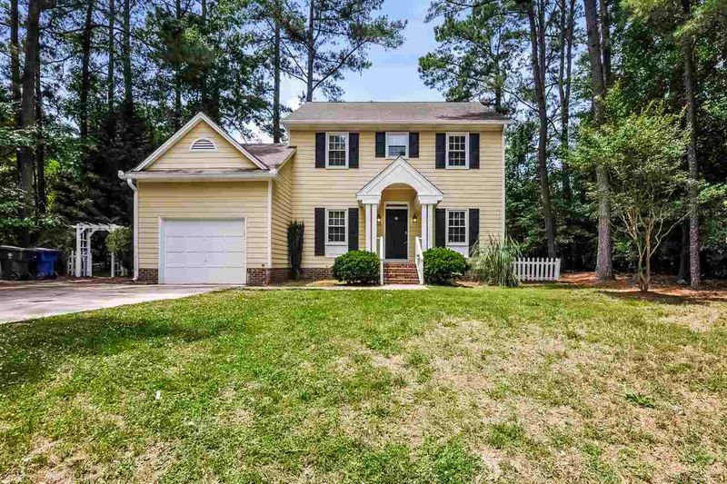 1608 Maybrook Dr, Raleigh, NC 27610