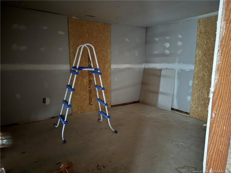 1608 Murchison Rd, Fayetteville, NC 28301