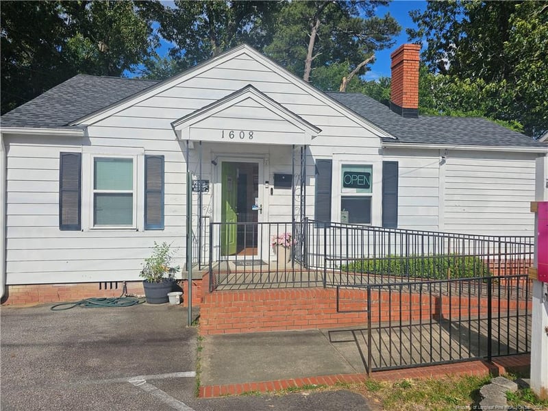 1608 Ramsey St, Fayetteville, NC 28301