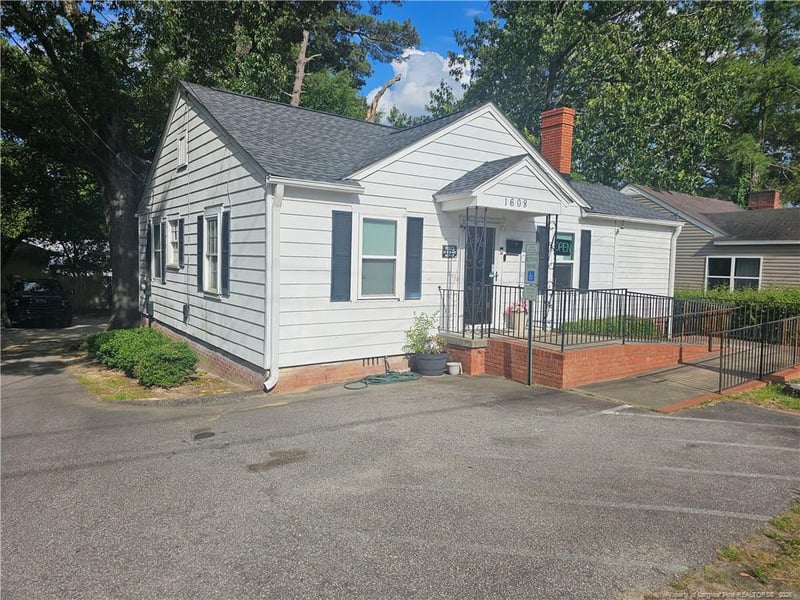 1608 Ramsey St, Fayetteville, NC 28301