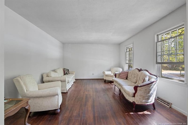 1608 Rogers Dr, Fayetteville, NC 28303