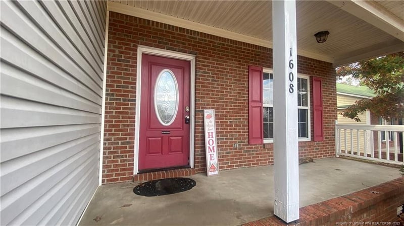 1608 Stanford Ct, Fayetteville, NC 28314