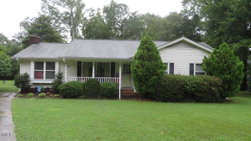 1608 Sycamore Dr, Garner, NC 27529