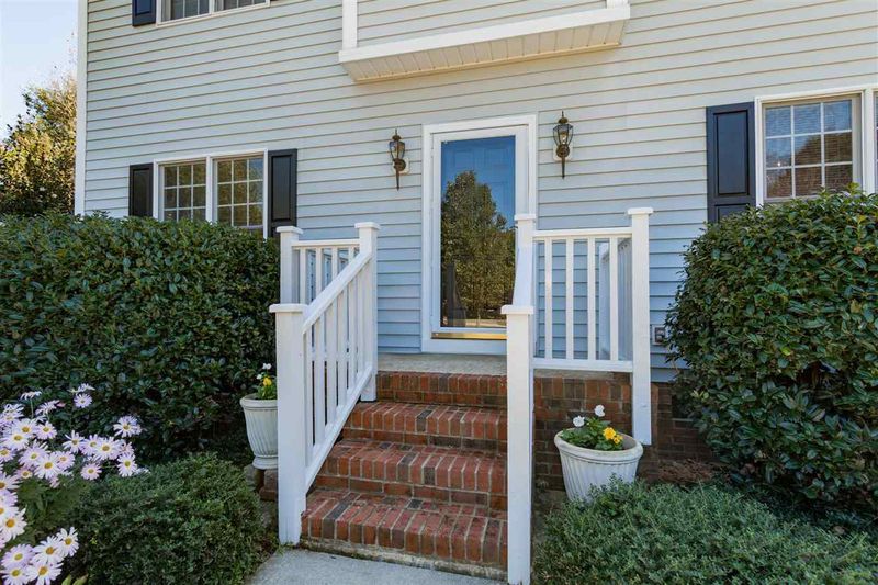 1608 Thamelink Ct, Wake Forest, NC 27587