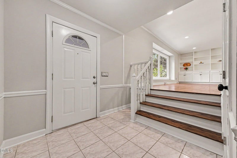 1608 Westhaven Dr, Raleigh, NC 27607
